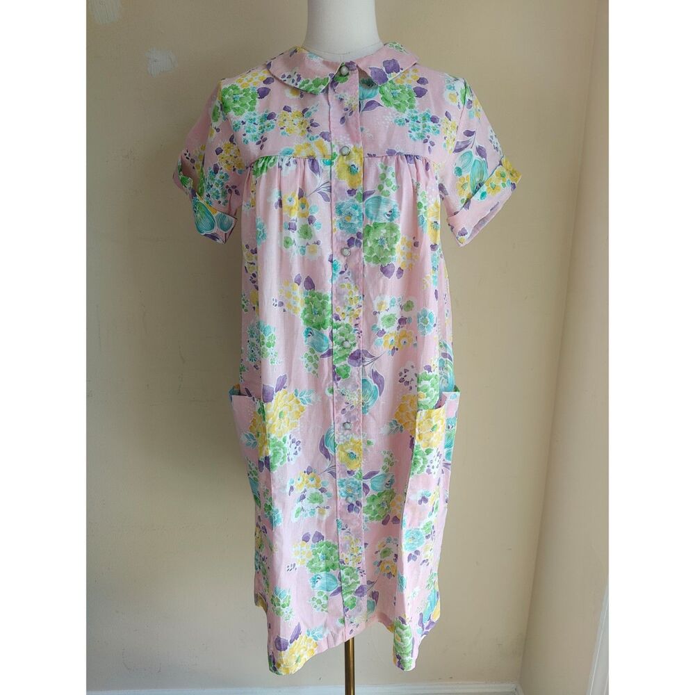 Vintage Women's Snap Front Short Sleeve Duster Robe House Dress - Size Small